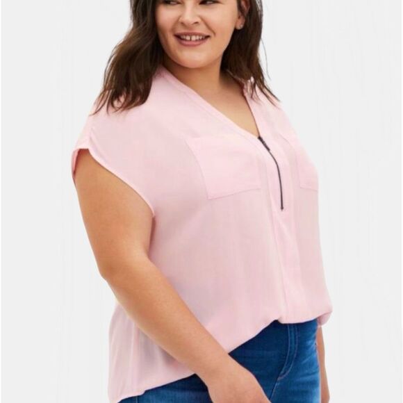Torrid Pink Dolman Sleeve 1/4 Zip Georgette Blouse Sz 1X - Picture 1 of 14